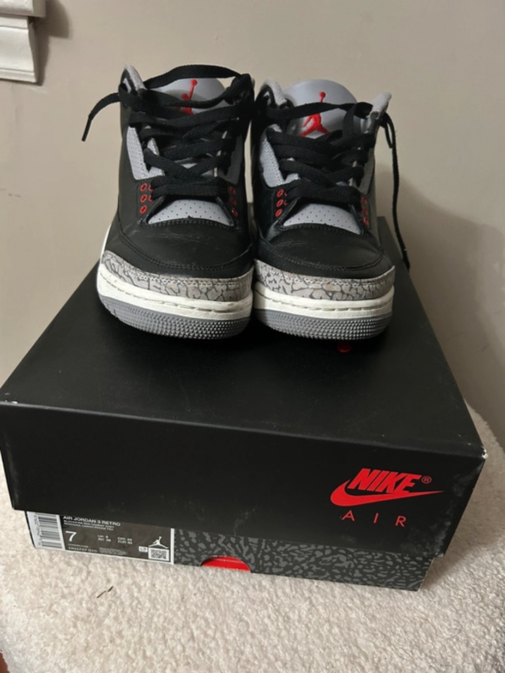 Boys Jordan 3 shoes